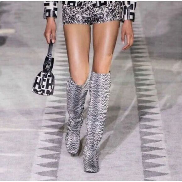 New Longchamp Leather Knee High Boots In Black/White - Picture 6 of 14